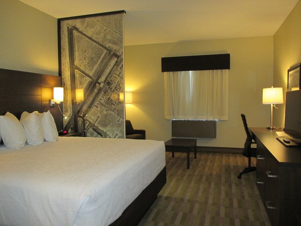 Best Western London Airport Inn & Suites Habitación foto