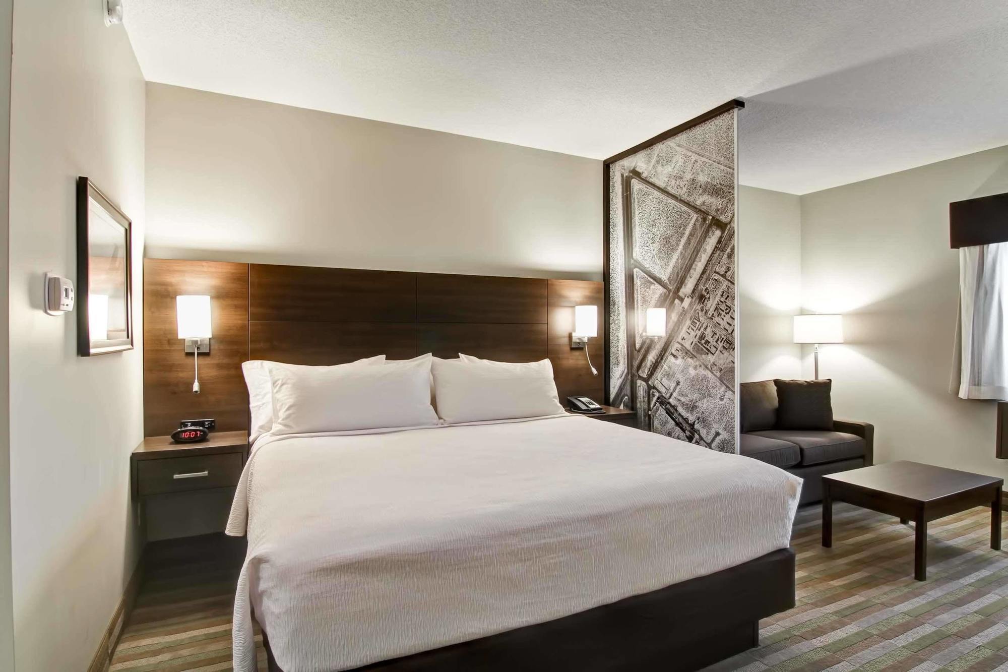 Best Western London Airport Inn & Suites Exterior foto